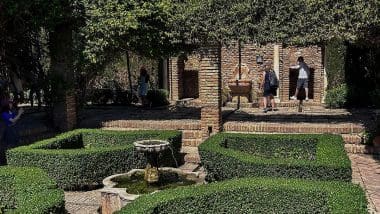 Alcazaba W Maladze - Spacer Przez Zabytkową Fortecę