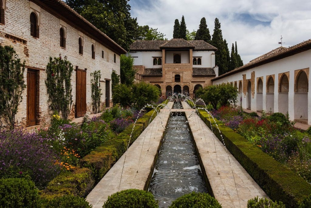 Granada - tego miasta nie można pominąć podczas podróży do Andaluzji!