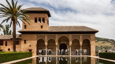 Granada - tego miasta nie można pominąć podczas podróży do Andaluzji!