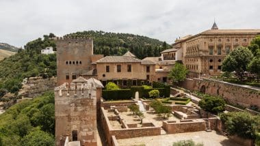 Granada - tego miasta nie można pominąć podczas podróży do Andaluzji!