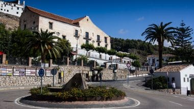 Frigiliana. Spacer Po Andaluzyjskiej, Białej Wiosce