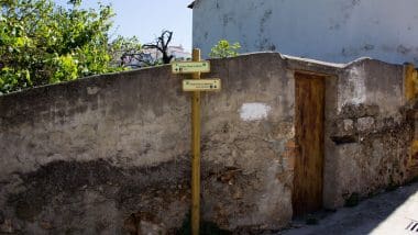 Istan - Andaluzyjskie, Białe Miasteczko Na Wybrzeżu Słońca