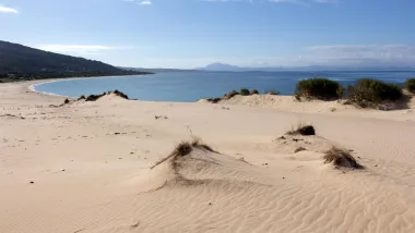 Plaża Valdevaqueros, raj dla miłośników plaży i sportów wodnych