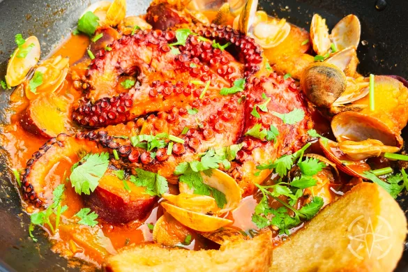 Cataplana - tradycyjna potrawa kuchni Portugalskiej