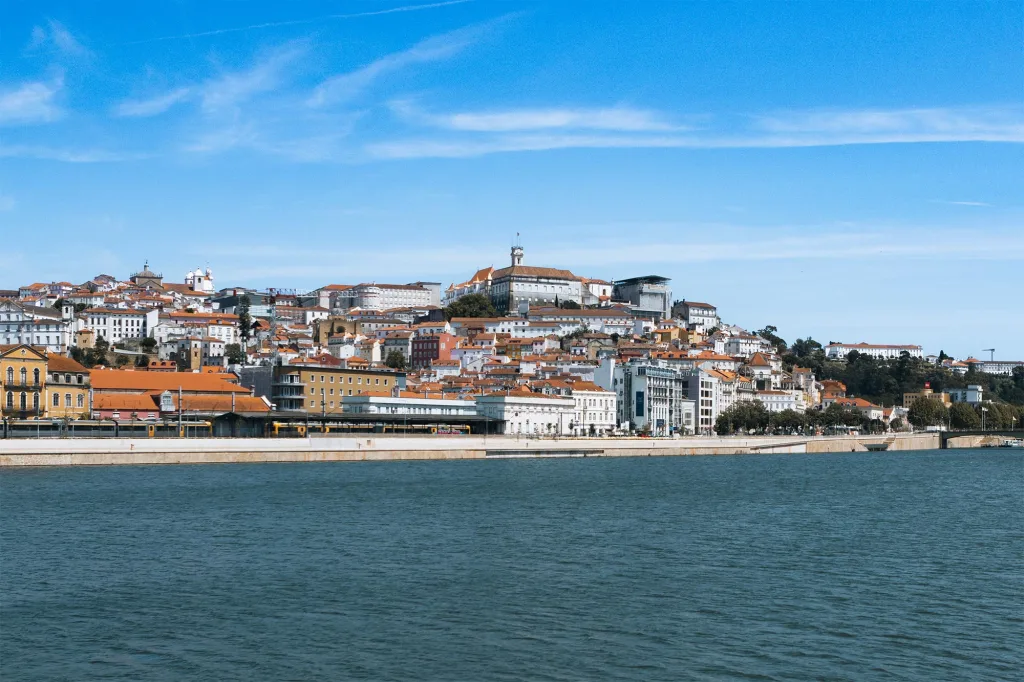 Przejazd Malowniczą Trasą W Najwyższych Górach Portugalii