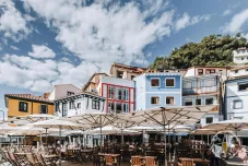 Cudillero, Miasteczko W Asturii, Hiszpania Turystyka