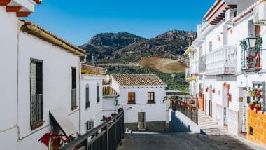 Alora Views. Widoki W Alorze