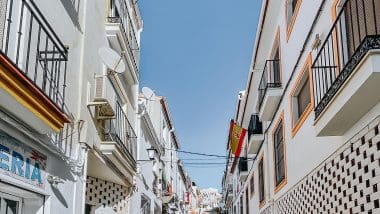 Alora, białe miasteczko na uboczu turystycznego szlaku Andaluzji