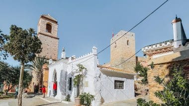 Alora, białe miasteczko na uboczu turystycznego szlaku Andaluzji