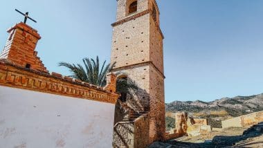 Alora, Białe Miasteczko Na Uboczu Turystycznego Szlaku Andaluzji
