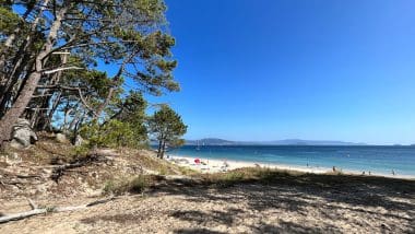 Sekretne zakątki. Plaża Barra w Galicji z niesamowitymi widokami na Atlantyk i Wyspy Cies