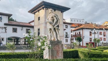 Spacer po Cangas de Onís. Rzymski most, królewskie skarby i dolmeny