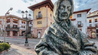 Spacer po Cangas de Onís. Rzymski most, królewskie skarby i dolmeny